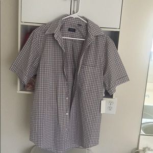 Men’s shirt, fits M